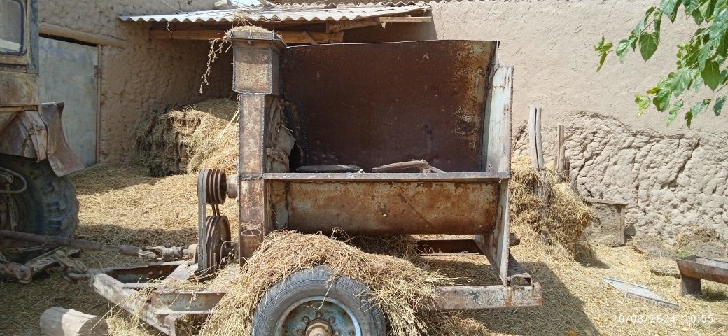 T 25 tiraktir dikuvi sotiladi