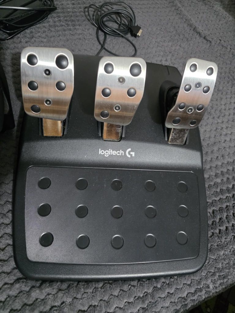 Волан с педали Logitech - G29