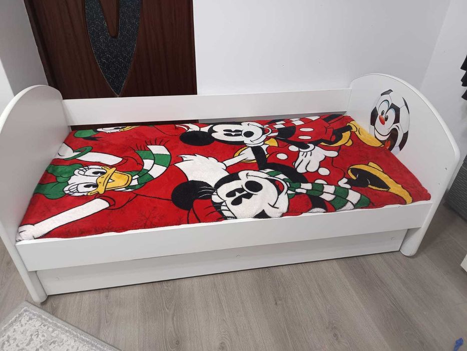 Pat cu sertar Happy Ball Meblex, dimensiuni 140x70 cm