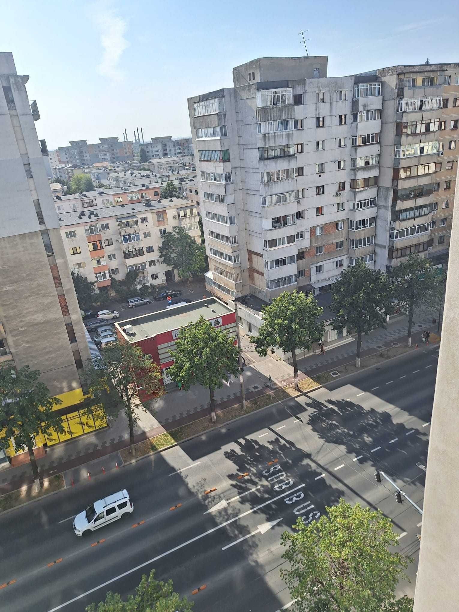 Proprietar apartament 2 camere decomandat Bd. Unirii Sud, etaj 9/10