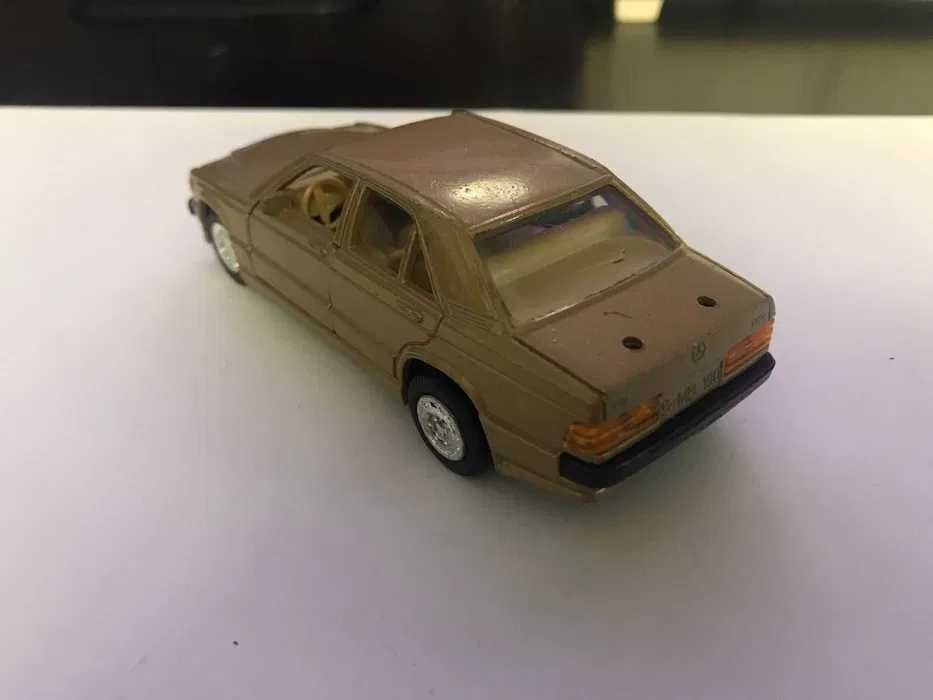 Macheta Machete  auto Volkswagen VW GOLF - Mercedes - Gaz - 1/43