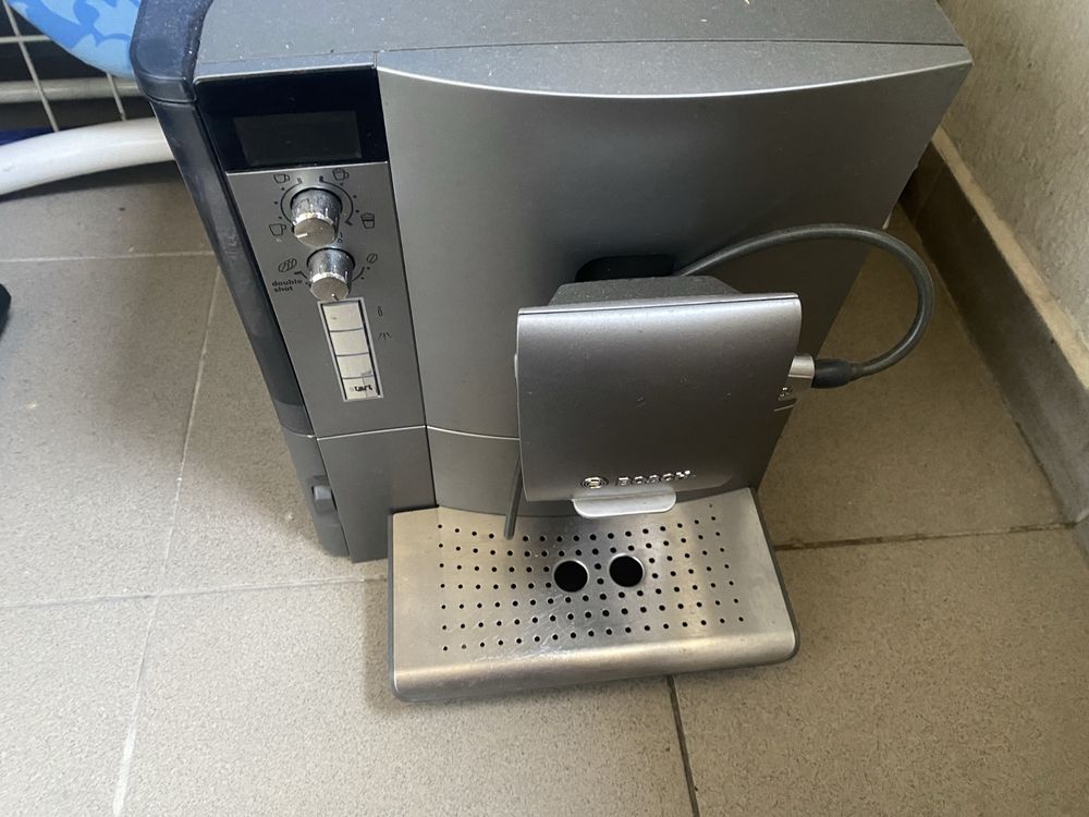 Aparat de cafea automat Bosch, preț negociabil