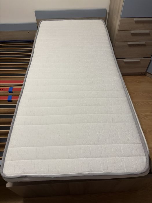Легла с подматрачни и матрак