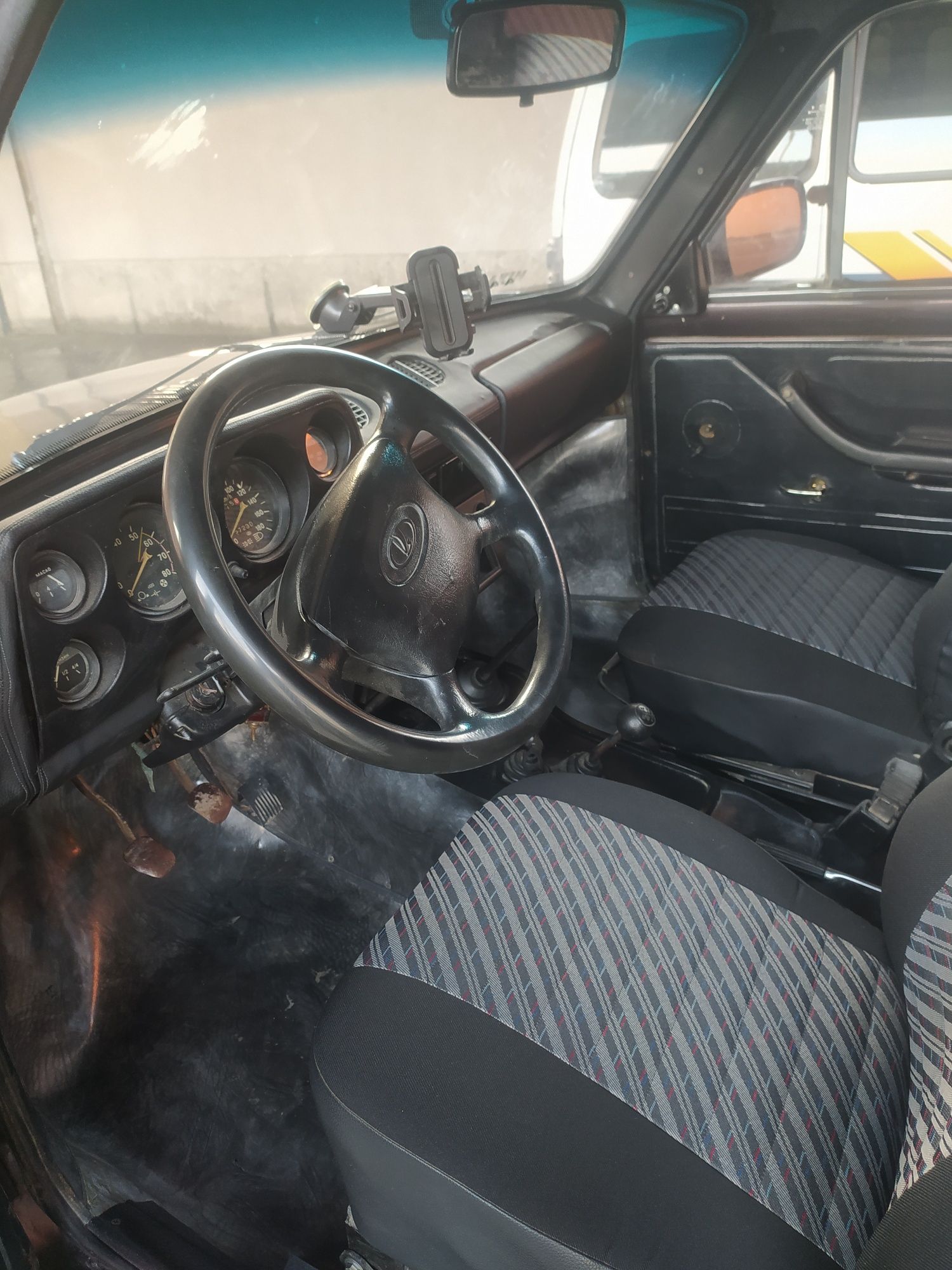 Niva 4×4 holati yaxshi narxini kelishamiz