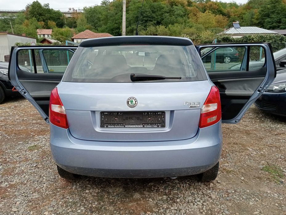 Vand Soka Fabia 1.2 benzina CASH sau RATE
