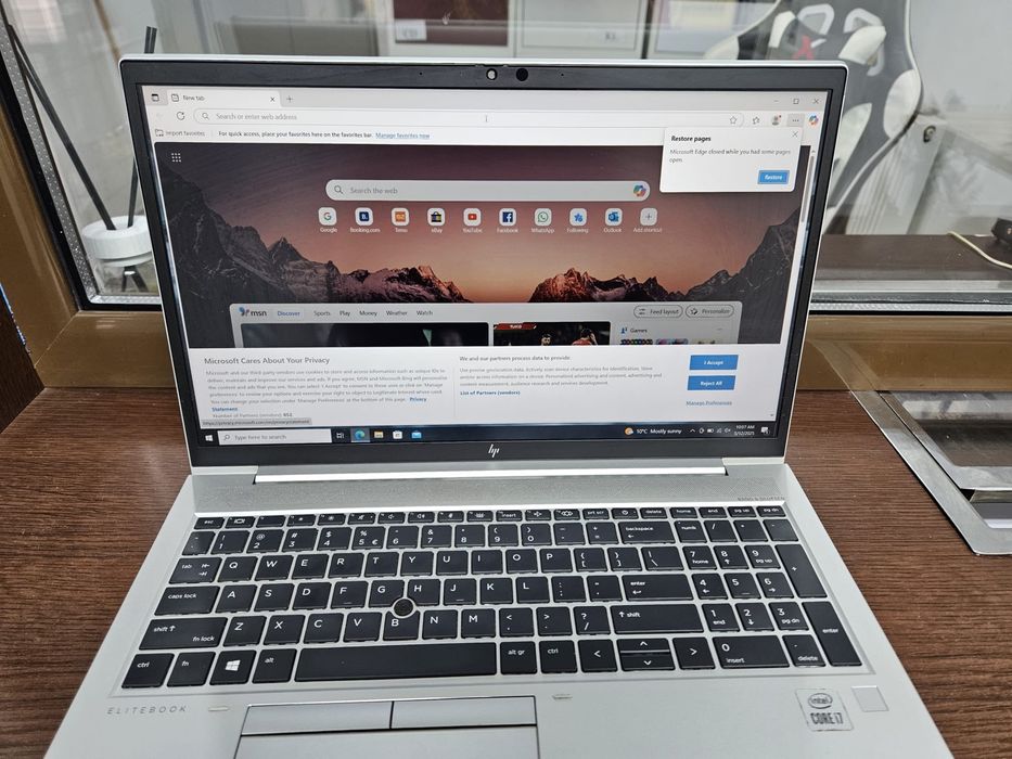 Laptop hp elitebook g7 i7