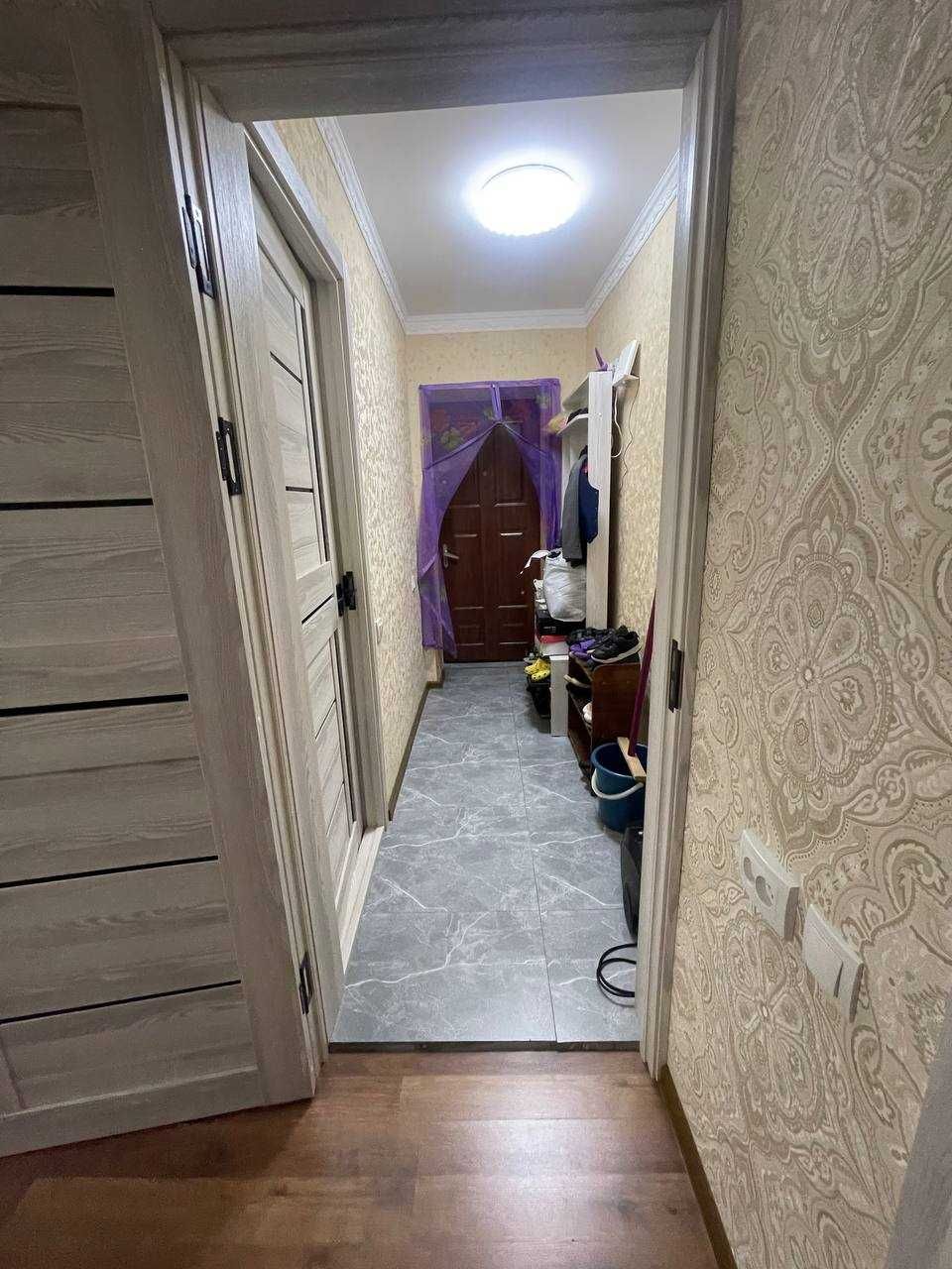 Учтепа тумани, Чилонзор 26кв, 4-дом 2/5/5 кирпичный дом  Евроремонт