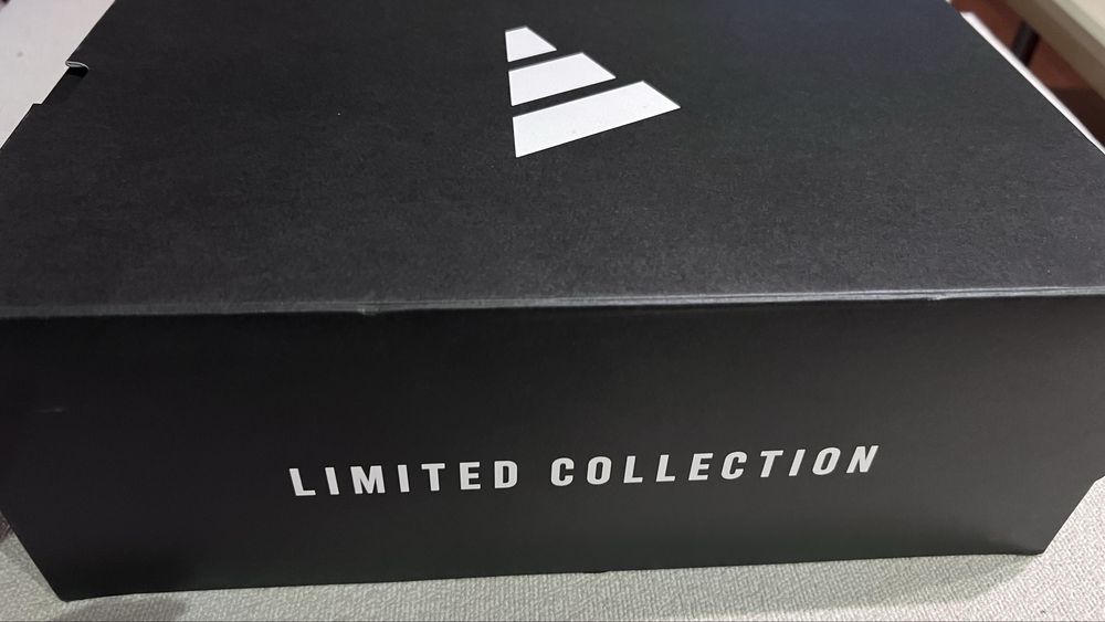 Лимитирани бутонки Adidas 44 номер