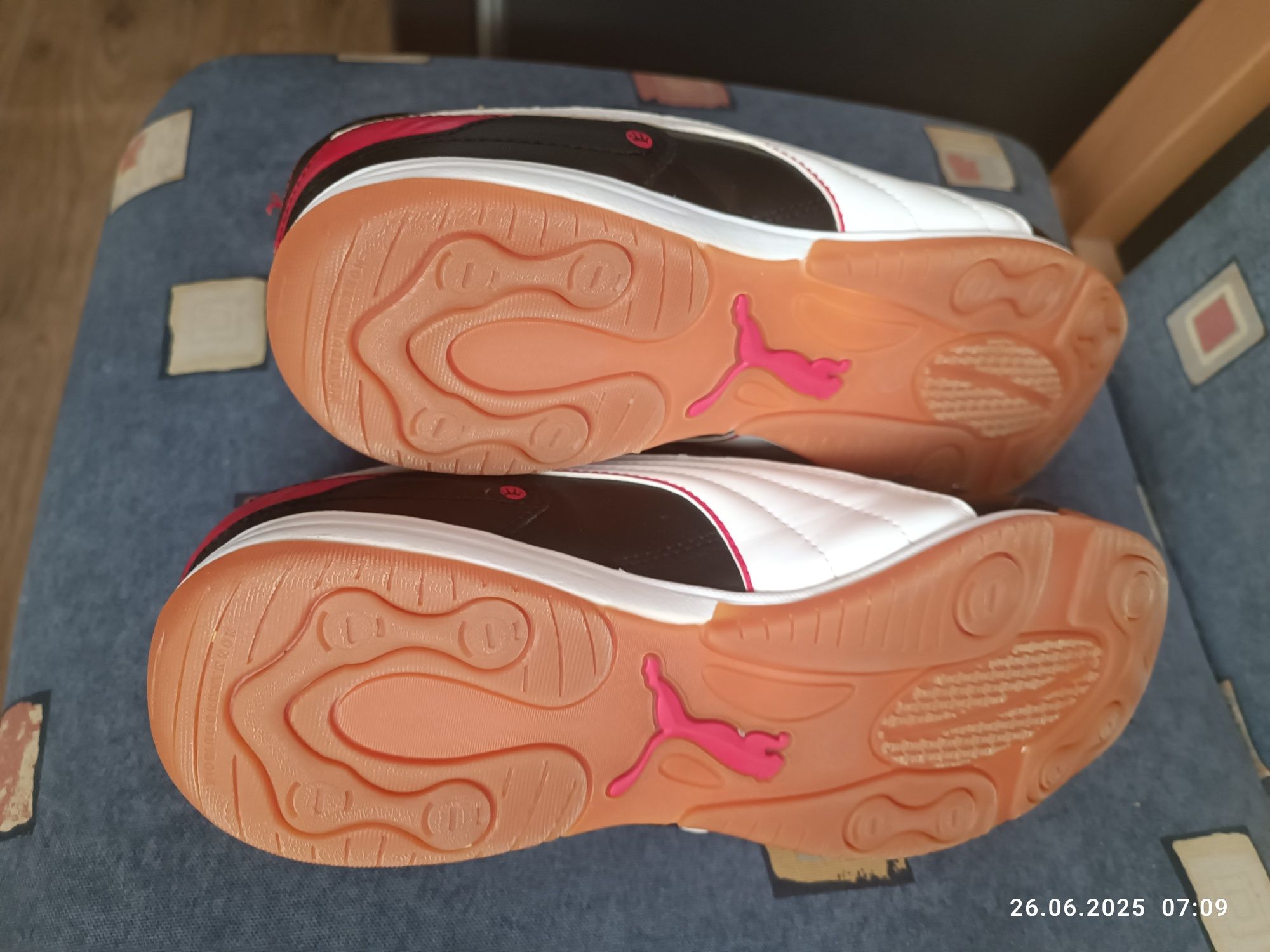 Маратонки за зала  Puma