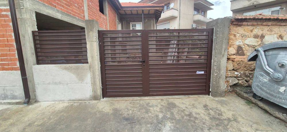 Гаражни, ролетни,плъзгащи,двукрили и охранителни