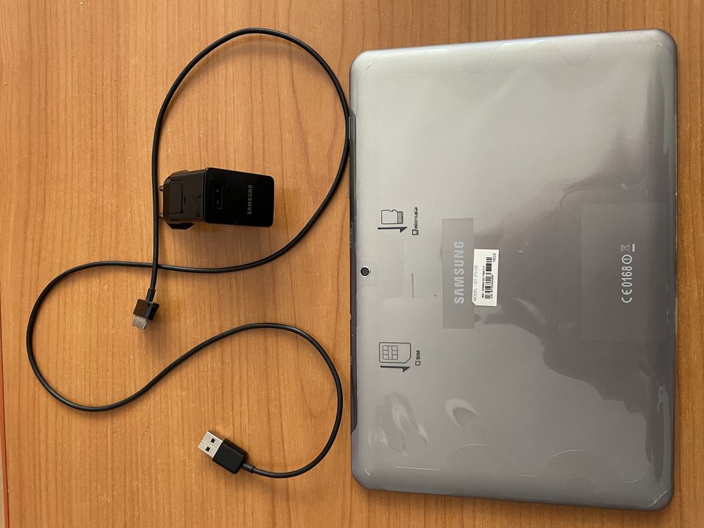 Tableta Samsung P5100 10.1 inch cu sim 3G & WIFI