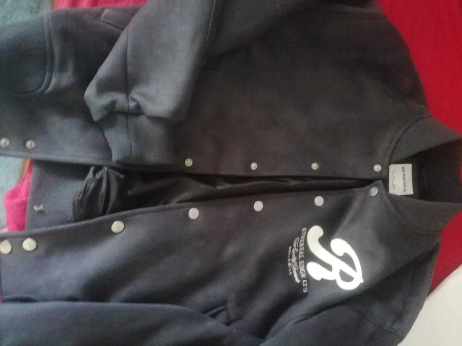 Vand hanoracre/tricouri Essential, Nike, Tommy Hilfiger, Calvin Klein