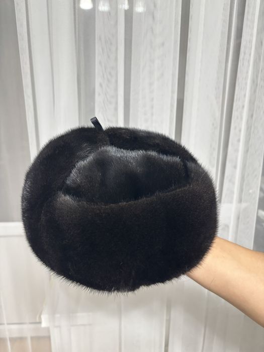 Продам натуральную цельную мужскую норковую шапку