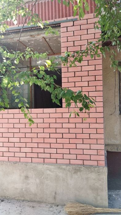 Кладка балкона.  Balkonga ĝisht teramiz