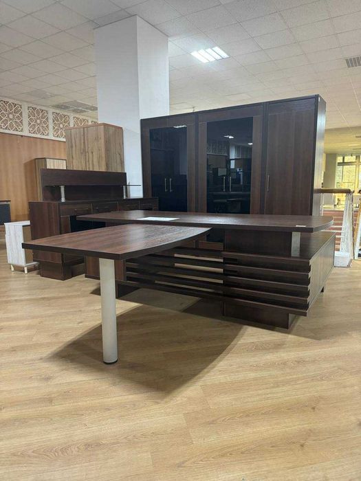 Набор офисной мебели