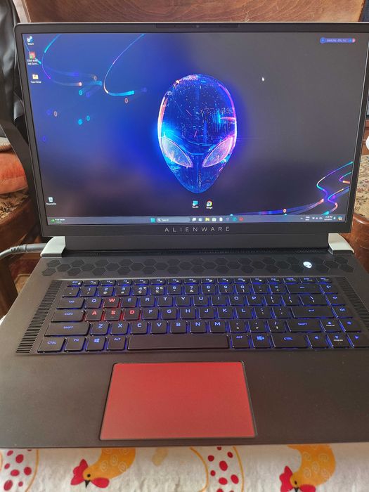 Vand  URGENT LAPTOP  GAMING ALIENWARE x17r1 in stare excelenta