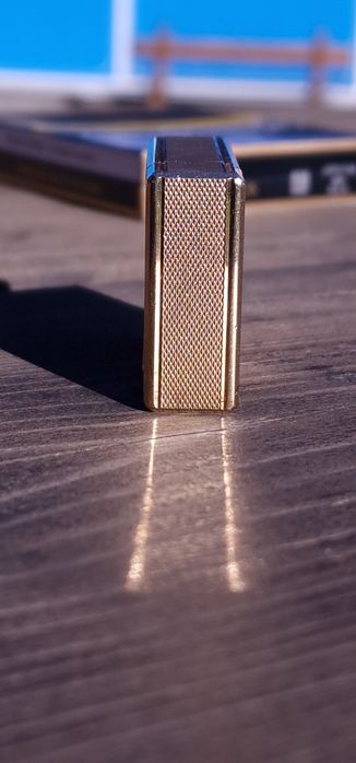 Запалка . Dupont .