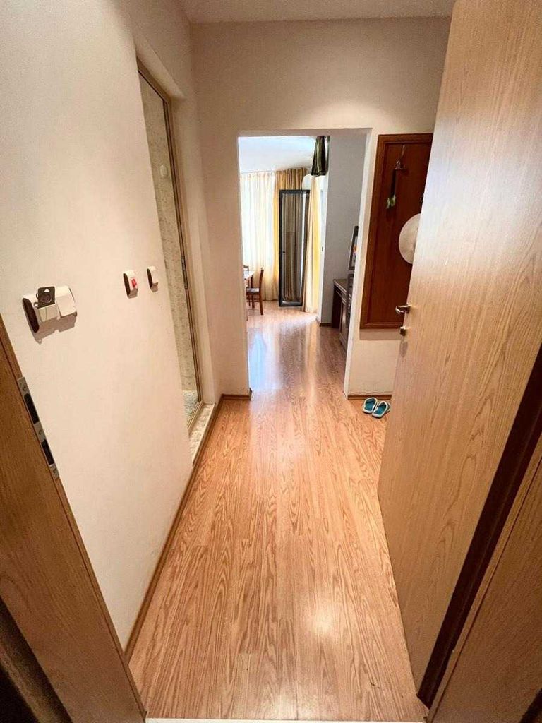 Продава се Двустаен апартамент в к.к. Слънчев бряг - 63 кв.м за 1016 €/кв.м - Снимка #4