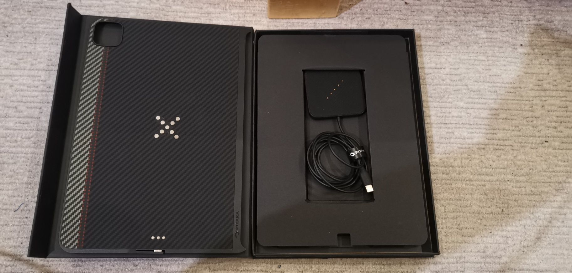 PITAKA MagEZ Case Pro за iPad Pro 11" 2022 г + PitaFlow безжично заряд