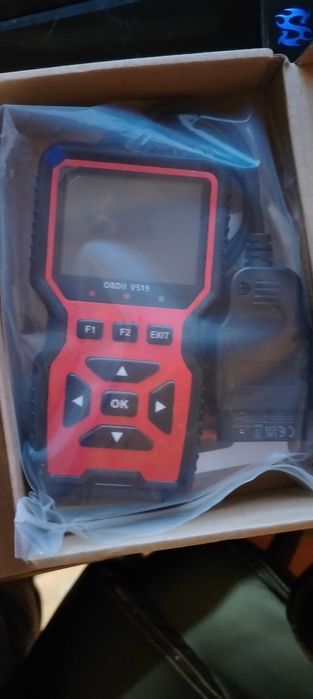 Автодиагностика скенер четене и триене на грешки V519 OBD2 2025