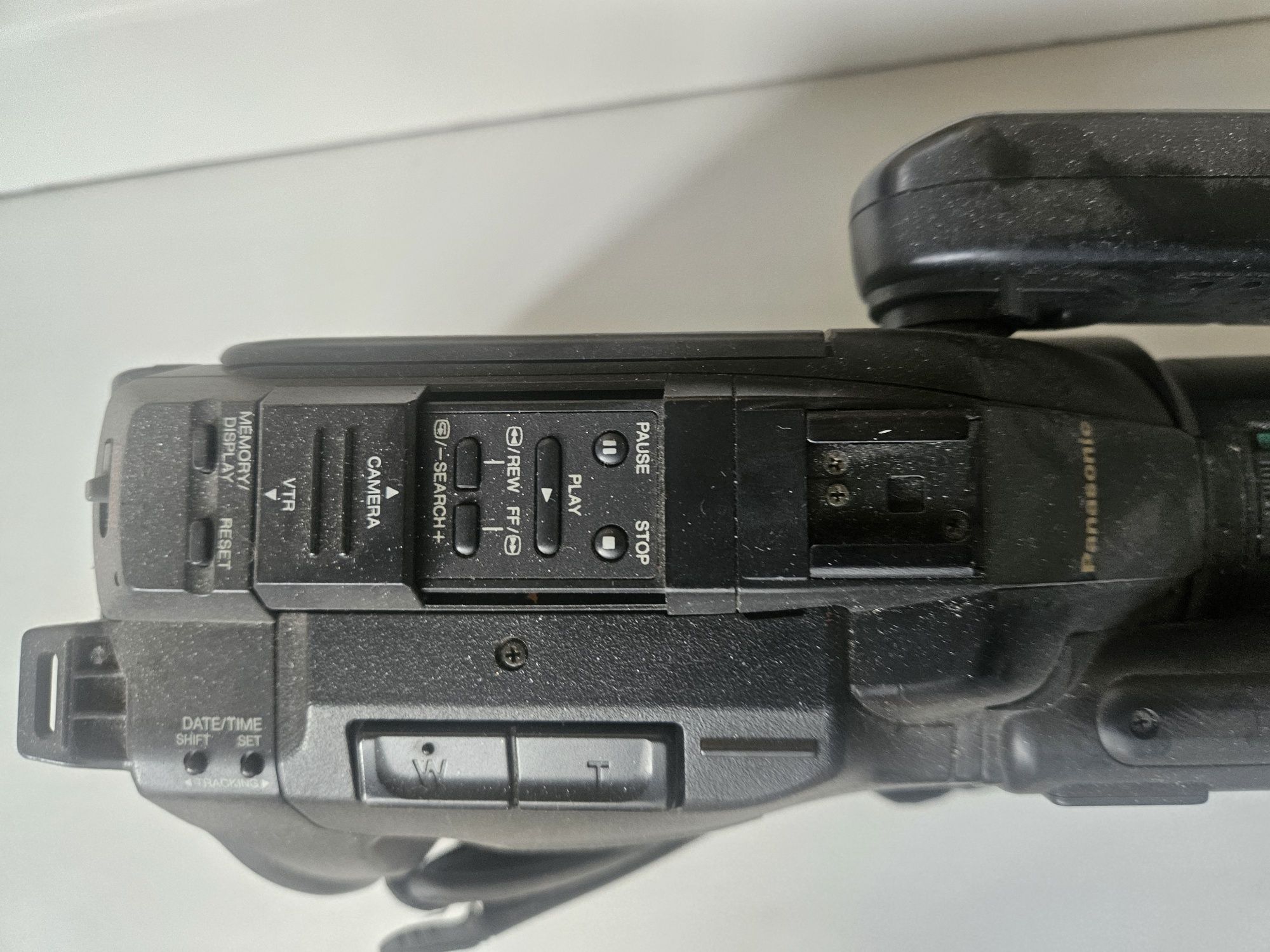 Видеокамеру Panasonic