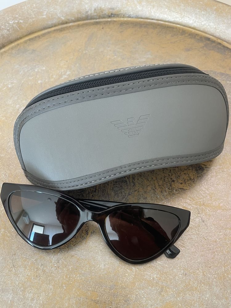 Дамски слънчеви очила Emporio Armani