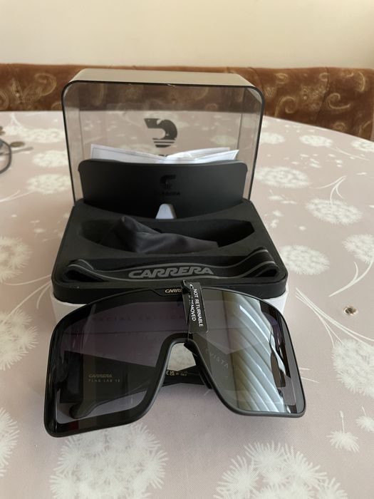 Очила Carrera Special Edition!