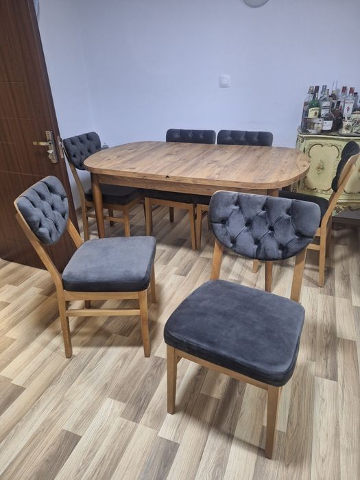 Кухненска маса с 6 стола и ниска холна маса