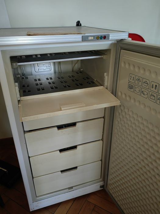 Congelator Arctic 4 stele.