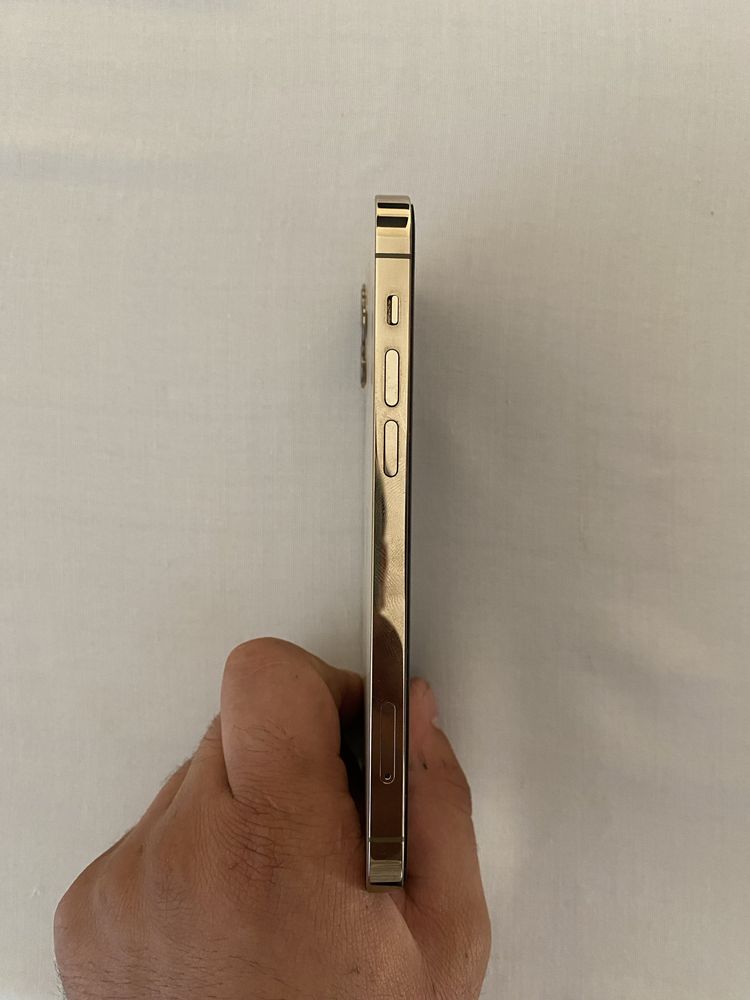 iphone.    12pro