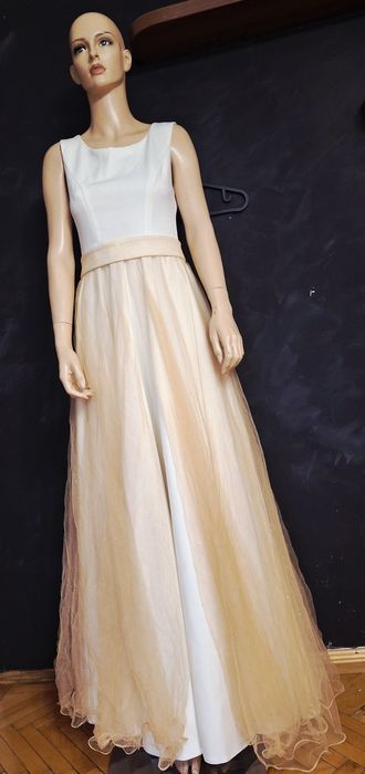 Rochie mireasa superba