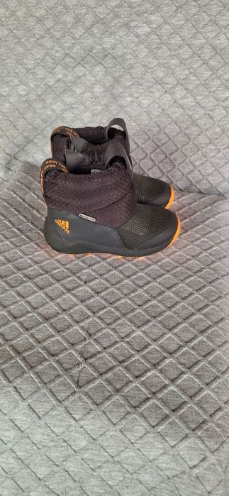 Детски маратонки и ботушки адидас