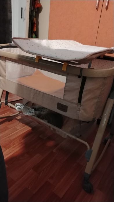 Продам детскую кроватку