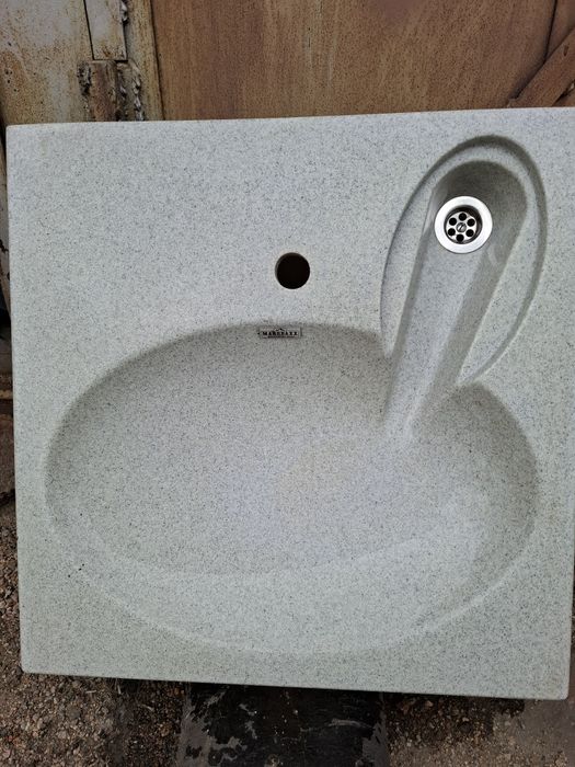 Раковина литая из камня