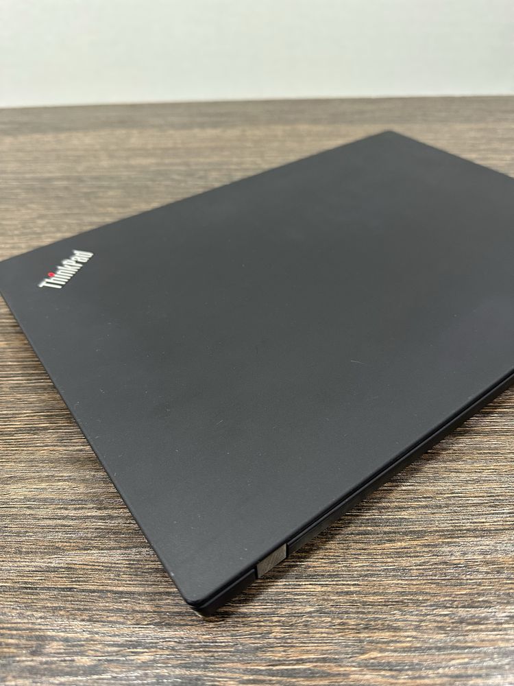мощный 8-ми ядерный i5 ноутбук Lenovo ThinkPad E14,