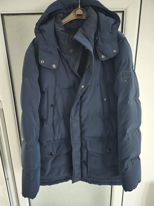 Tommy hilfiger оригинално зимно яке