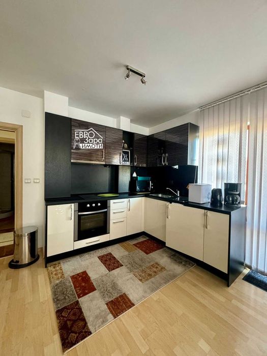 Продава се Тристаен апартамент в Стара Загора, Център - 125 кв.м за 1240 €/кв.м - Снимка #4
