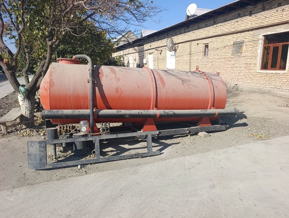 Sotiladi 5 tonnalik suv bochkasi