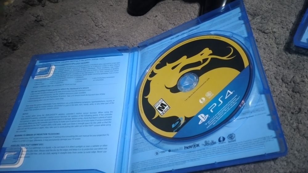 Продам диски playstation 4 и джостик