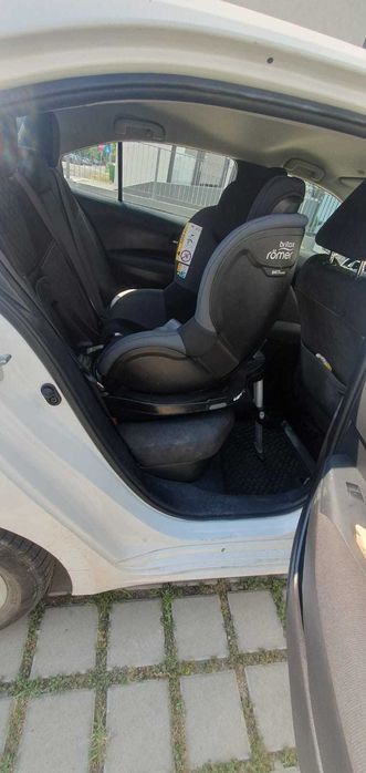 Scaun Auto Britax Rotativ baza inclusa Dualfix Pro M i-Size 61-105cm