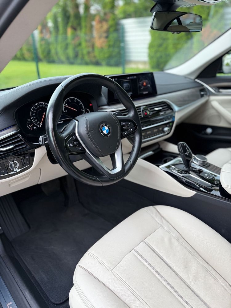 Vand bmw 520xdrive 190cp