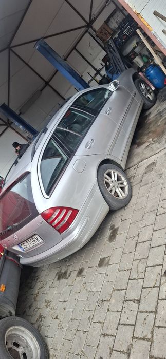 Dezmembrez Mercedes C270 și E270 automat