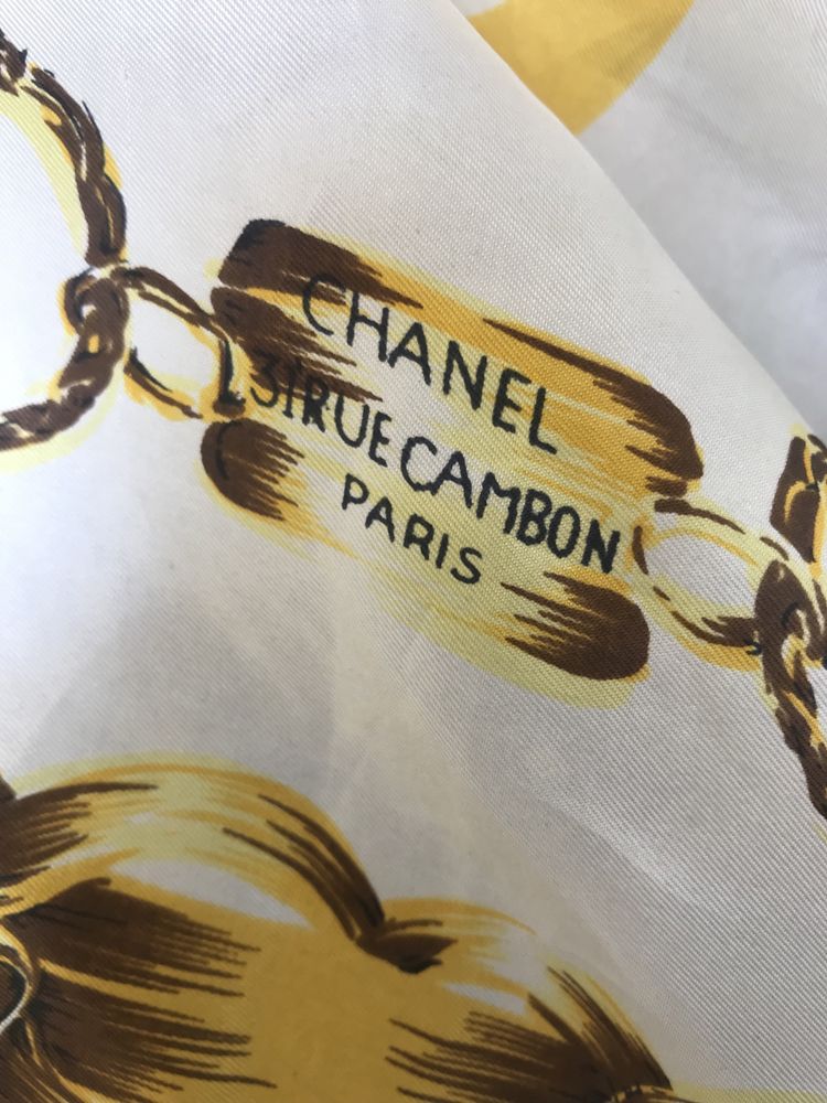 Esarfa Chanel , impecabila