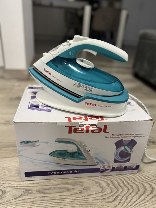 Fier de calcat tefal freemove air