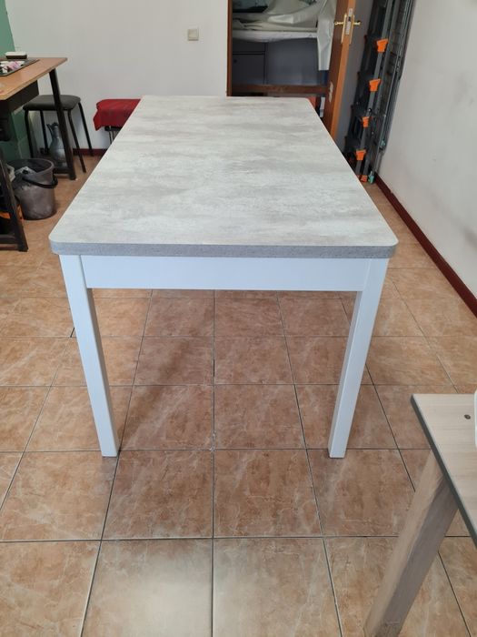 Обеденный стол раздвижной