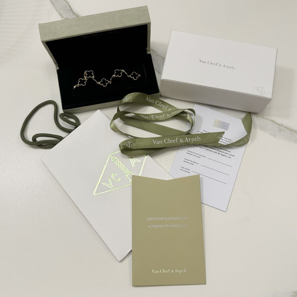 Гривна Van Cleef & Arpels - 5 различни цвята.