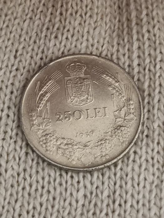 Moneda argint Romania 250 lei 1939