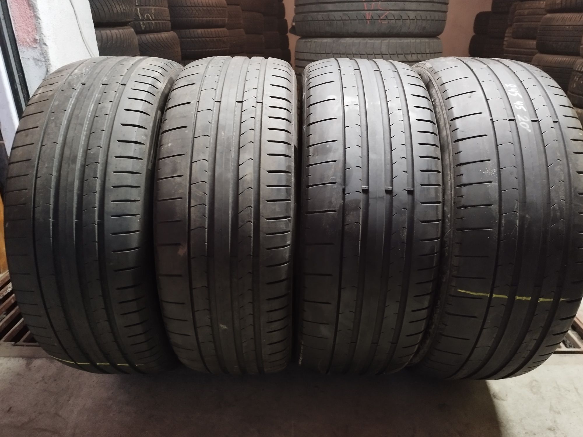 Pirelli 245/45/20