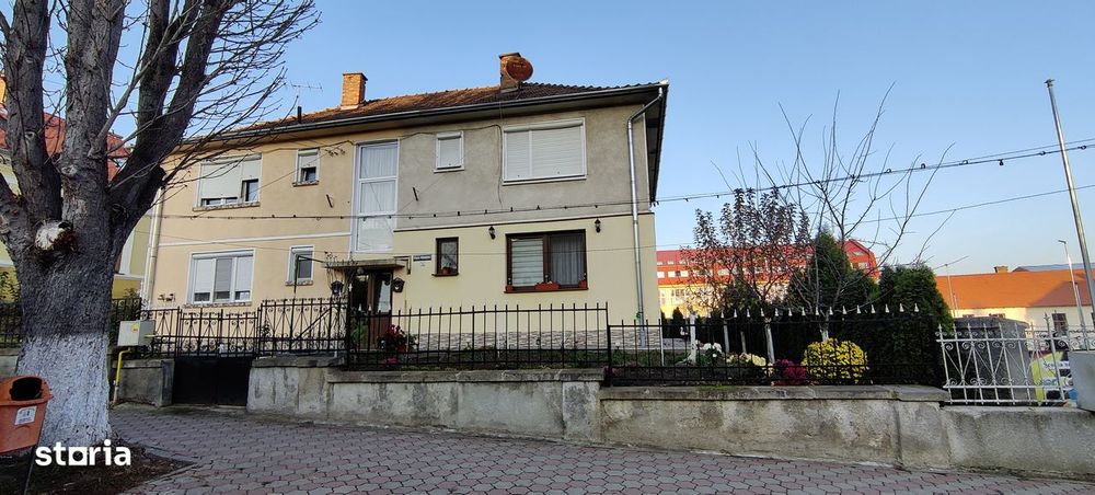 Apartament 2 camere / Primarie