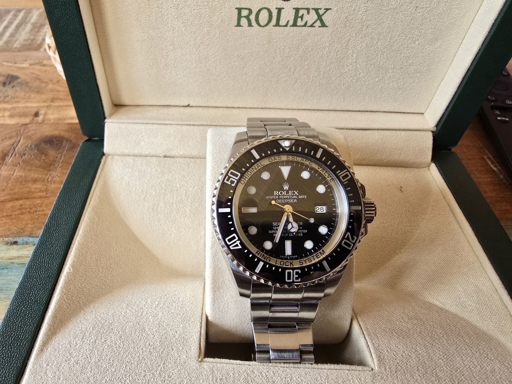Rolex DeepSea 44мм. 16 000 лв.